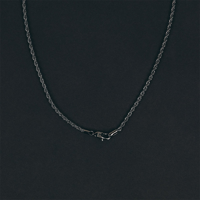 Silver rope chain detail from the Eminem hockey mask pendant necklace